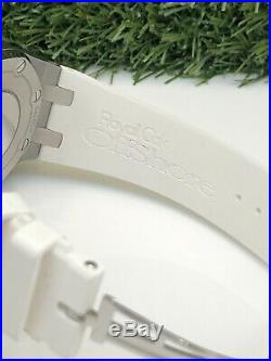Audemars Piguet Royal Oak Offshore 37 mm Edelstahl White Dial Automatik Rubber