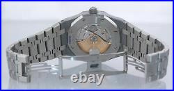 DISCONTINUED Audemars Piguet Royal Oak Black 39mm Steel 15300 Date Watch Box